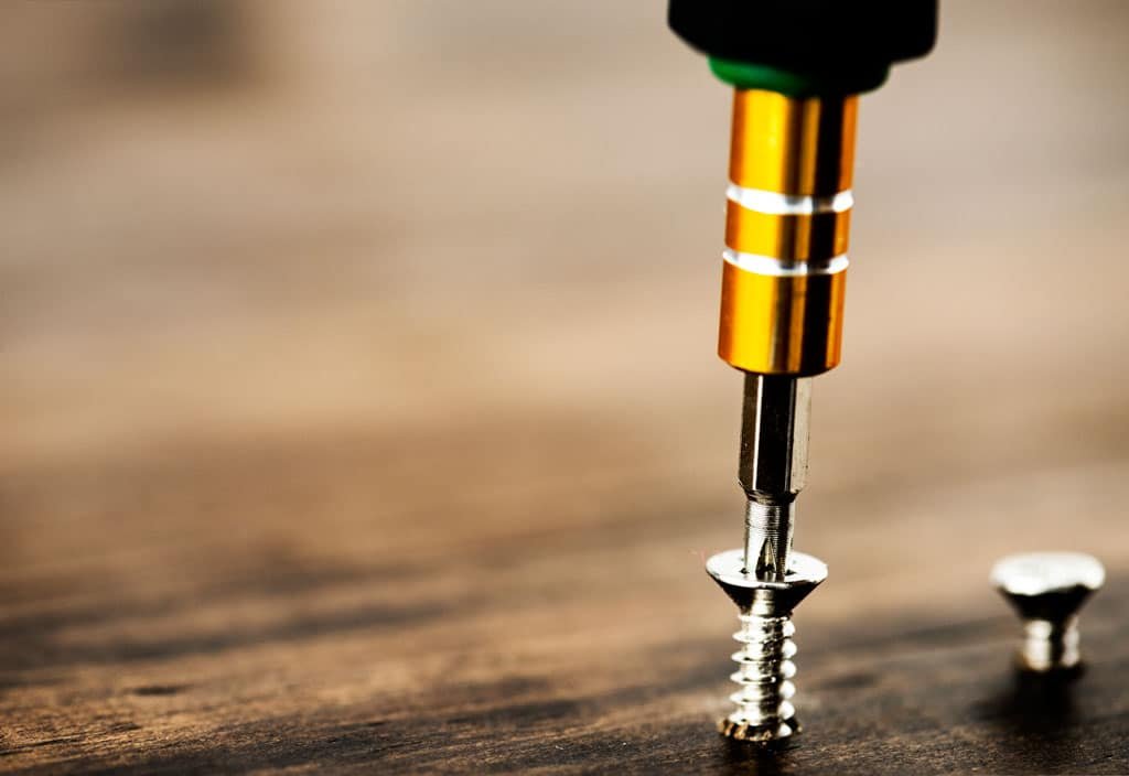 How to remove stripped screws with screw extractors
